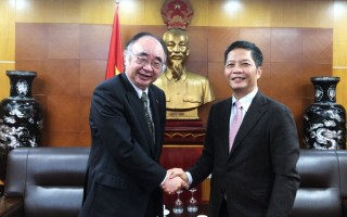ERIA Pays Courtesy Visit to the Minister of Industry and Trade in Viet Nam