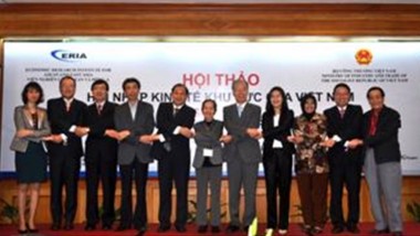 Capacity Building Seminar 2013 in Halong Bay, Vietnam (RCEP)