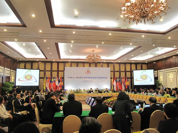 Public-Private Sector Policy Dialogue with ASEAN Economic Ministers
