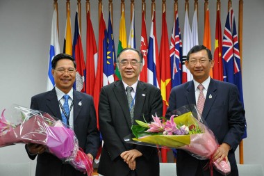 Visit of Senior Minister and Minister of Commerce of Cambodia and Minister of Industry and Commerce of LaoPDR