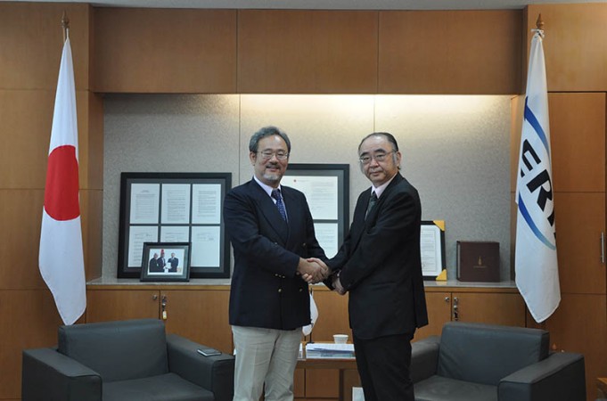 Visit of Mr. Nobuyuki Higashi, Executive Officer of JBIC on July 18, 2012