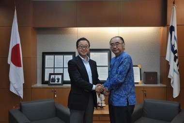 Exchange Views on the ASEAN Economic Community