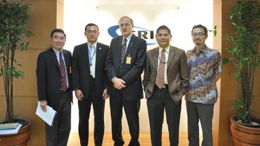 Visit of H.E. Dr. Alan Bollard, the Executive Director of APEC