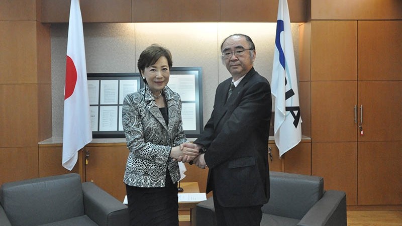 Visit of H.E. Ms. Akira Matsu, the Former Vice Minister of METI