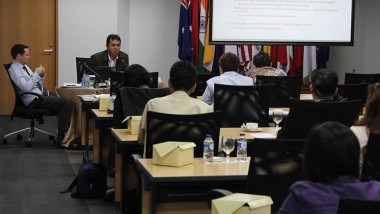 The Last Lecture Session of "ERIA UPH Distinguished Lecture Series 2013" Closes the Series