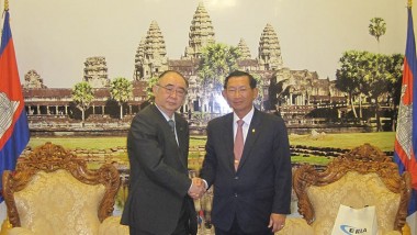 ERIA Executive Director Meets with Cambodian Senior Minister and Minister of Industry and Handicrafts