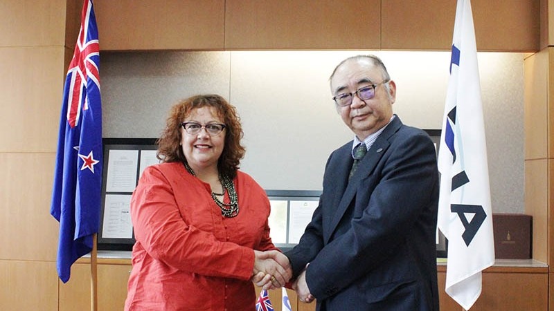New Zealand Ambassador Visits ERIA, Stresses Support for AEC Development