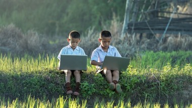 Call for Proposals: Improving E-Commerce Enabling/Supporting Connectivity in Asia