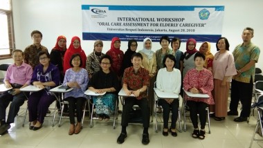 ERIA and Universitas Respati Indonesia Hold Workshop on Oral Care Assessment for Elderly Caregivers