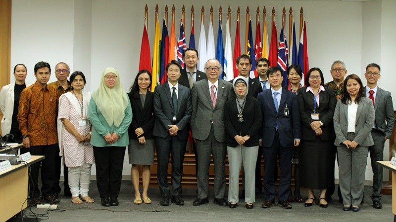 Macroeconomic Policies and Development Challenges Lead Discussion at Asia Regional Roundtable