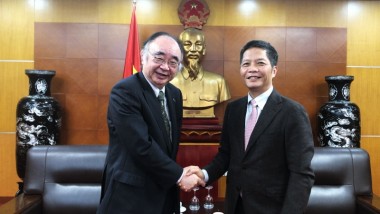 ERIA Pays Courtesy Visit to the Minister of Industry and Trade in Viet Nam