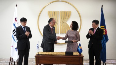 AIPA and ERIA Renew MoU to Build Capacity of ASEAN Parliamentarians on Matters Relating to AEC and ASEAN Integration