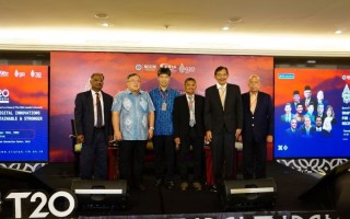 Issues on Inclusiveness of Digital Transformation Worry Experts