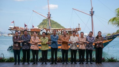 ASEAN Must Reengage with Myanmar