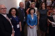 Prof Yamanaka with the Forum participants
